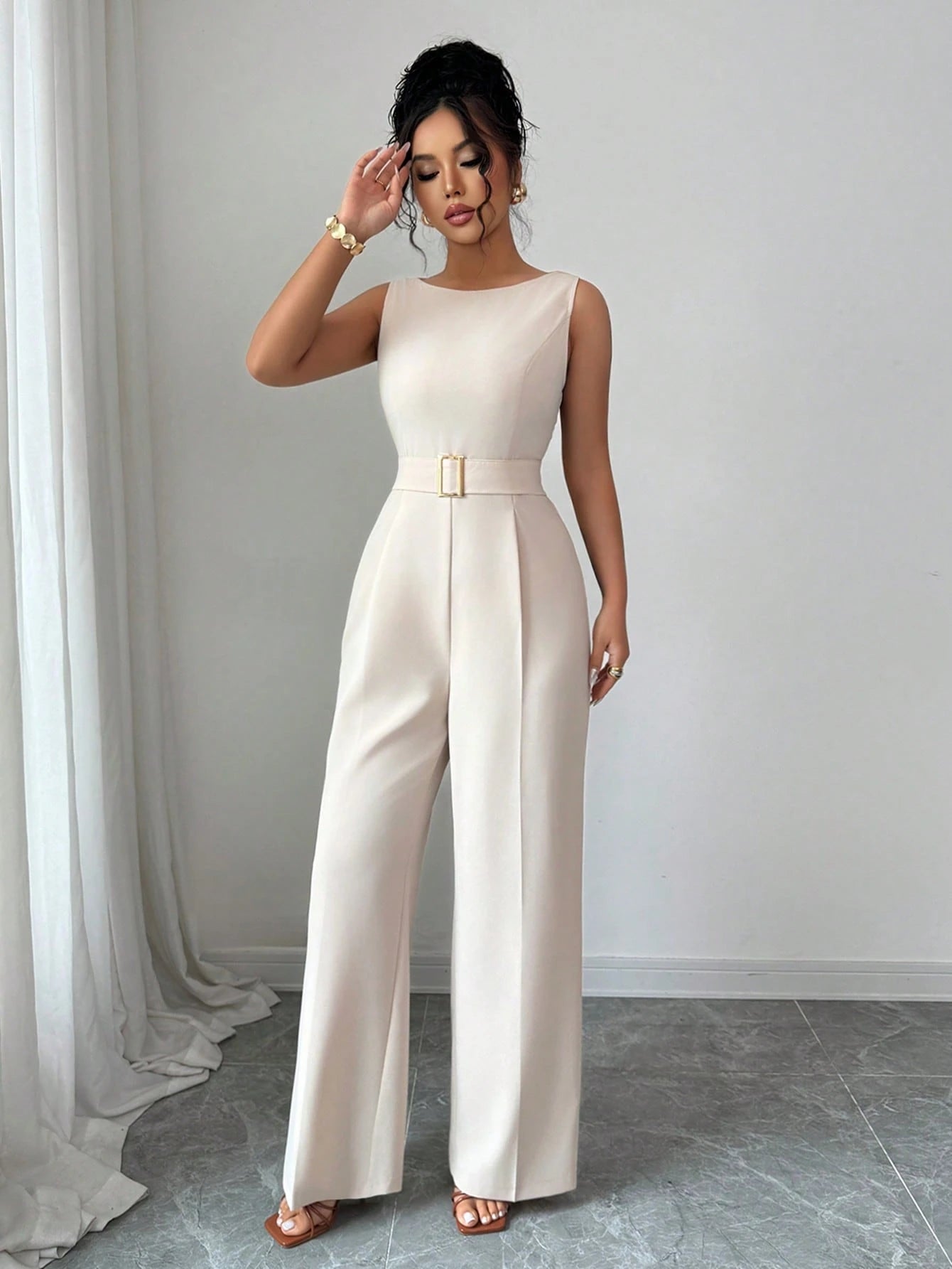 combinaison femme elegante blanche à Épaules Dénudées