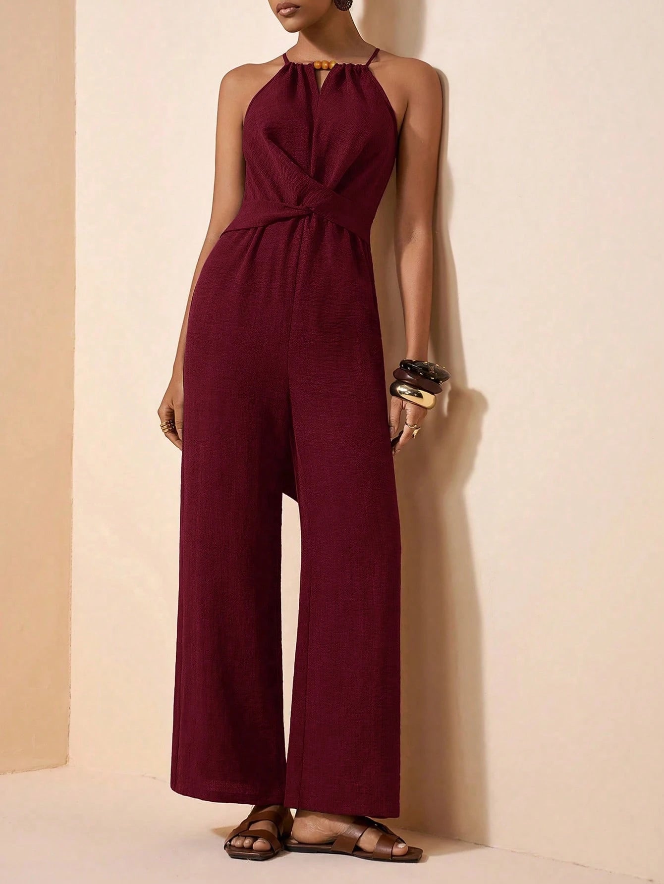combinaison elegante femme bordeau ample