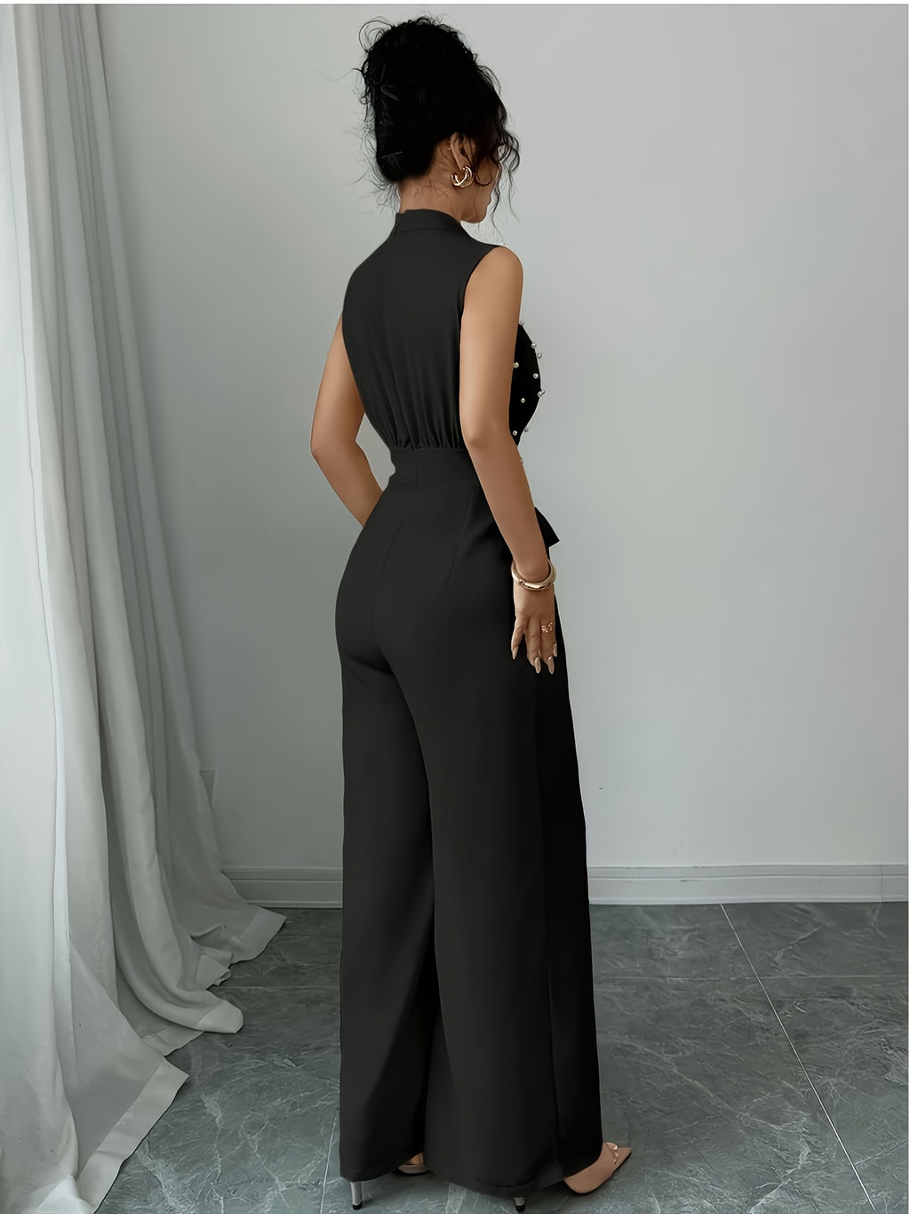 combinaison pantalon chic femme sans manches