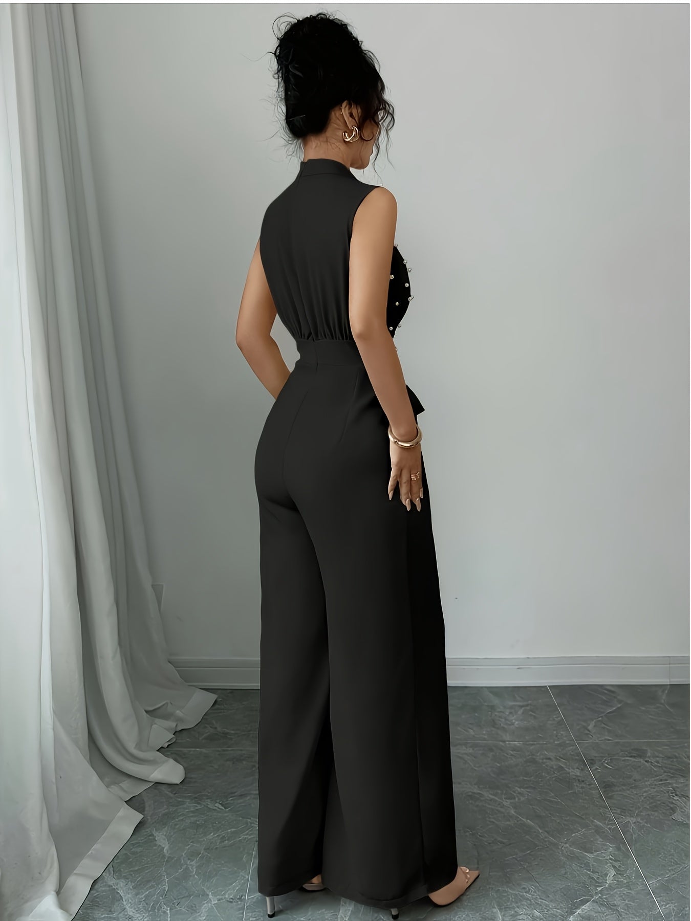 combinaison pantalon chic femme sans manches