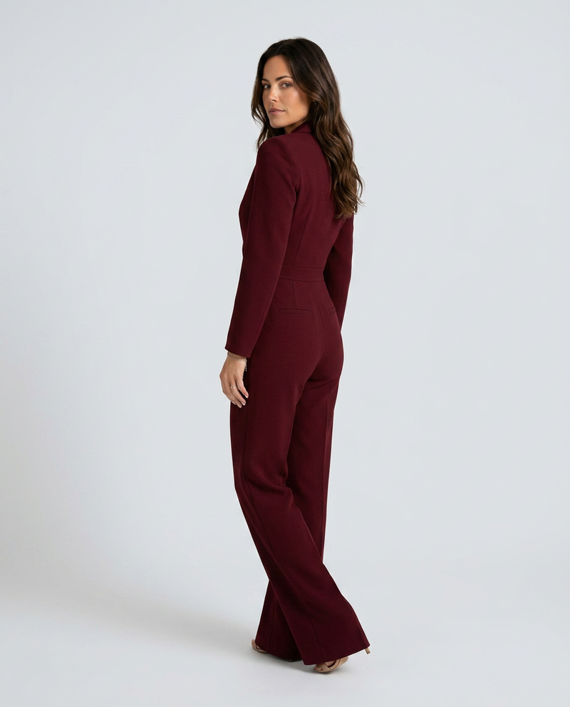Combinaison pantalon à jambes larges et col à revers